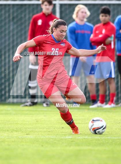 Thumbnail 1 in Chavez vs. Buchanan photogallery.