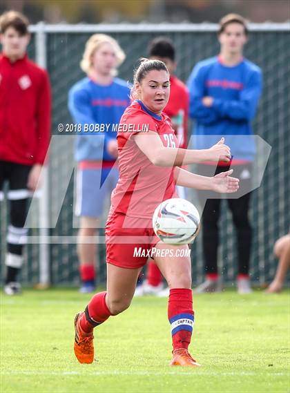 Thumbnail 3 in Chavez vs. Buchanan photogallery.