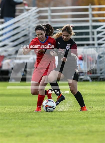 Thumbnail 3 in Chavez vs. Buchanan photogallery.