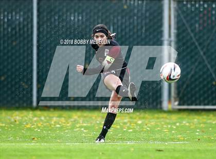 Thumbnail 3 in Chavez vs. Buchanan photogallery.