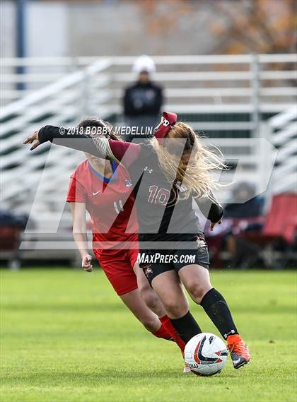 Thumbnail 1 in Chavez vs. Buchanan photogallery.