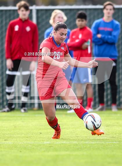 Thumbnail 2 in Chavez vs. Buchanan photogallery.