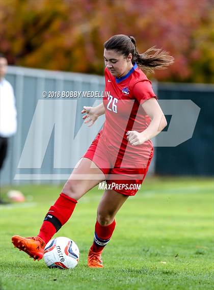 Thumbnail 3 in Chavez vs. Buchanan photogallery.