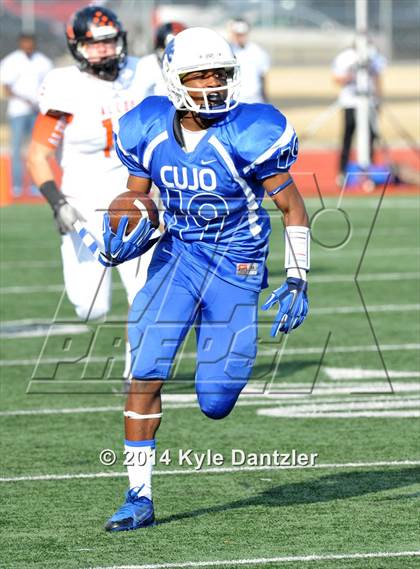 Thumbnail 2 in Tyler vs. Aledo (UIL 5A Division 1 Semifinal) photogallery.