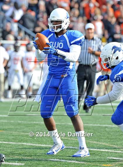 Thumbnail 3 in Tyler vs. Aledo (UIL 5A Division 1 Semifinal) photogallery.