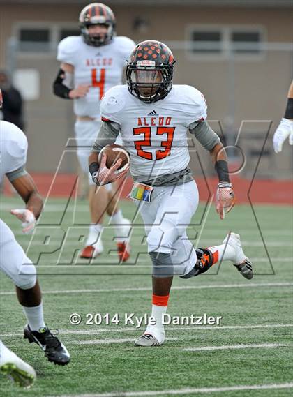 Thumbnail 1 in Tyler vs. Aledo (UIL 5A Division 1 Semifinal) photogallery.