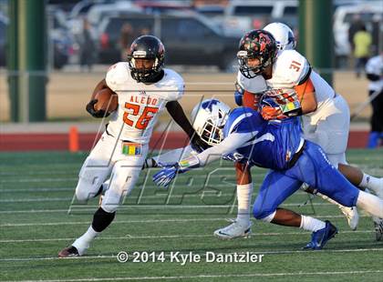 Thumbnail 2 in Tyler vs. Aledo (UIL 5A Division 1 Semifinal) photogallery.