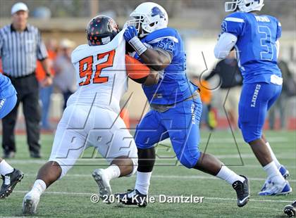 Thumbnail 1 in Tyler vs. Aledo (UIL 5A Division 1 Semifinal) photogallery.