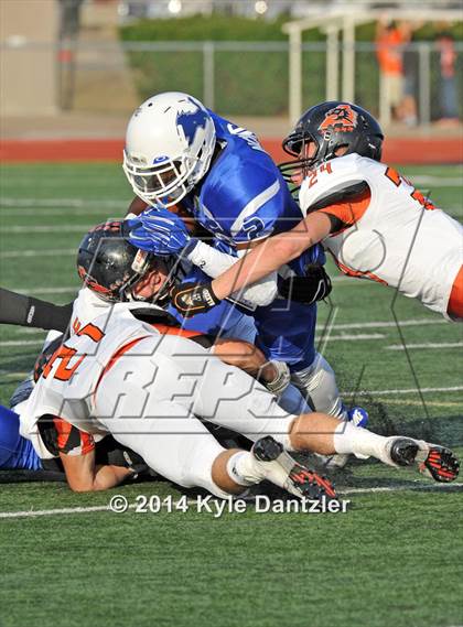 Thumbnail 2 in Tyler vs. Aledo (UIL 5A Division 1 Semifinal) photogallery.