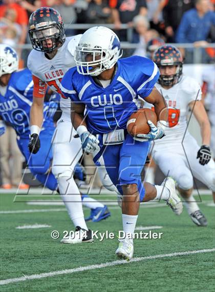 Thumbnail 3 in Tyler vs. Aledo (UIL 5A Division 1 Semifinal) photogallery.
