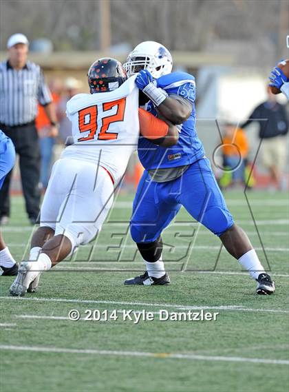 Thumbnail 3 in Tyler vs. Aledo (UIL 5A Division 1 Semifinal) photogallery.