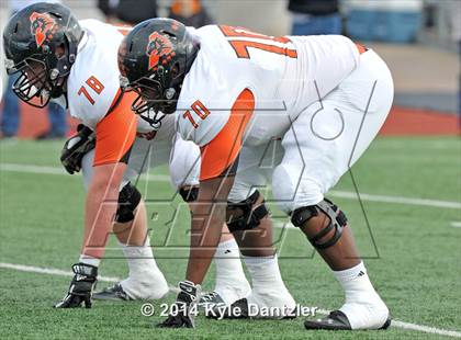 Thumbnail 1 in Tyler vs. Aledo (UIL 5A Division 1 Semifinal) photogallery.