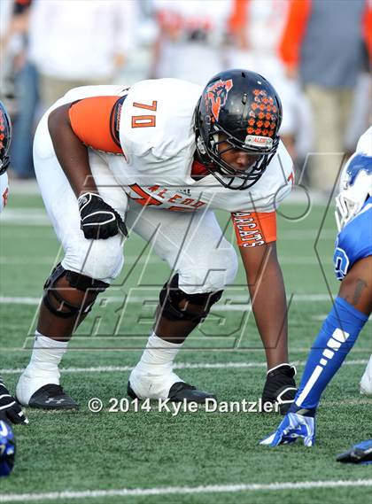 Thumbnail 2 in Tyler vs. Aledo (UIL 5A Division 1 Semifinal) photogallery.
