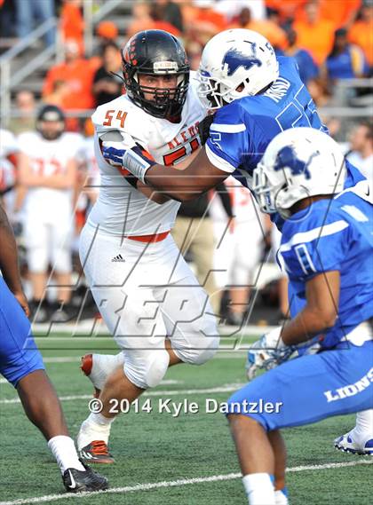 Thumbnail 2 in Tyler vs. Aledo (UIL 5A Division 1 Semifinal) photogallery.