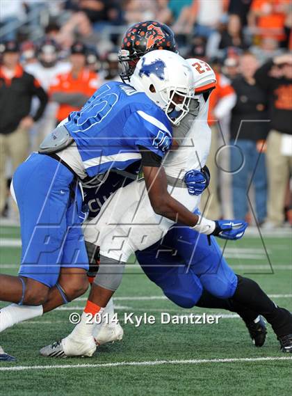 Thumbnail 3 in Tyler vs. Aledo (UIL 5A Division 1 Semifinal) photogallery.