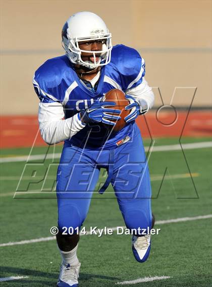 Thumbnail 2 in Tyler vs. Aledo (UIL 5A Division 1 Semifinal) photogallery.