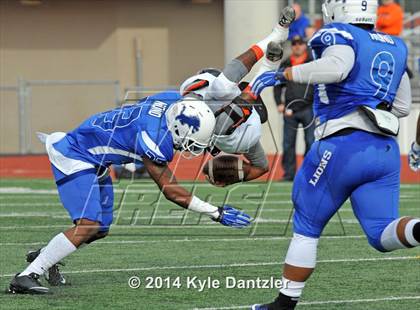 Thumbnail 2 in Tyler vs. Aledo (UIL 5A Division 1 Semifinal) photogallery.