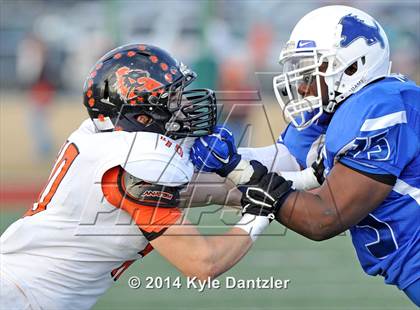 Thumbnail 2 in Tyler vs. Aledo (UIL 5A Division 1 Semifinal) photogallery.