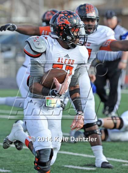 Thumbnail 2 in Tyler vs. Aledo (UIL 5A Division 1 Semifinal) photogallery.