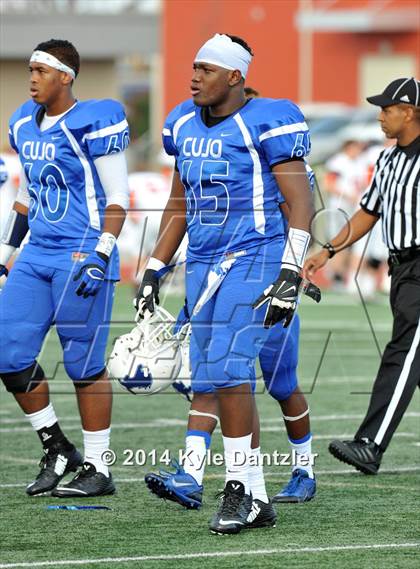 Thumbnail 1 in Tyler vs. Aledo (UIL 5A Division 1 Semifinal) photogallery.