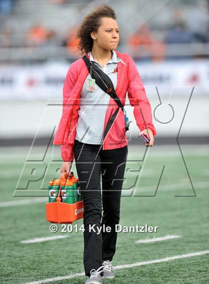 Thumbnail 3 in Tyler vs. Aledo (UIL 5A Division 1 Semifinal) photogallery.