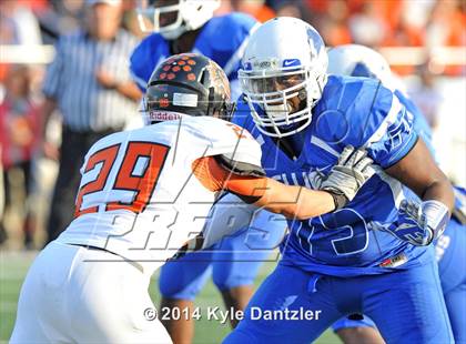 Thumbnail 3 in Tyler vs. Aledo (UIL 5A Division 1 Semifinal) photogallery.