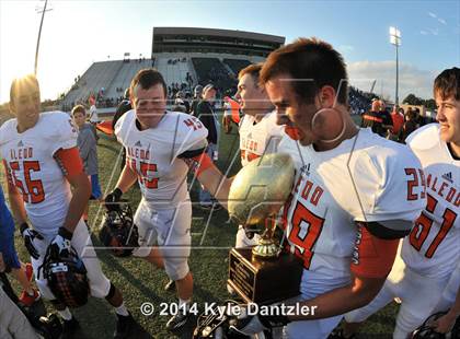 Thumbnail 1 in Tyler vs. Aledo (UIL 5A Division 1 Semifinal) photogallery.