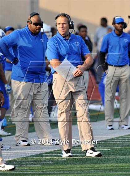 Thumbnail 3 in Tyler vs. Aledo (UIL 5A Division 1 Semifinal) photogallery.