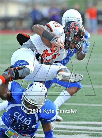Thumbnail 2 in Tyler vs. Aledo (UIL 5A Division 1 Semifinal) photogallery.