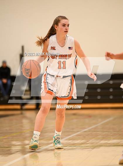 Thumbnail 2 in San Lorenzo Valley @ Half Moon Bay (CIF-CCS D4 Quarterfinal) photogallery.