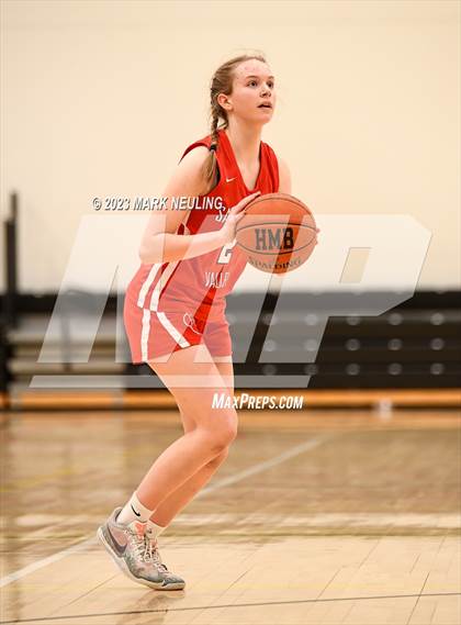 Thumbnail 3 in San Lorenzo Valley @ Half Moon Bay (CIF-CCS D4 Quarterfinal) photogallery.