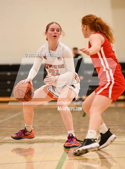 Thumbnail 3 in San Lorenzo Valley @ Half Moon Bay (CIF-CCS D4 Quarterfinal) photogallery.