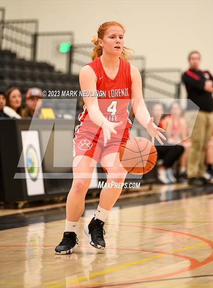 Thumbnail 2 in San Lorenzo Valley @ Half Moon Bay (CIF-CCS D4 Quarterfinal) photogallery.