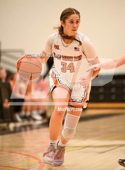 Thumbnail 2 in San Lorenzo Valley @ Half Moon Bay (CIF-CCS D4 Quarterfinal) photogallery.