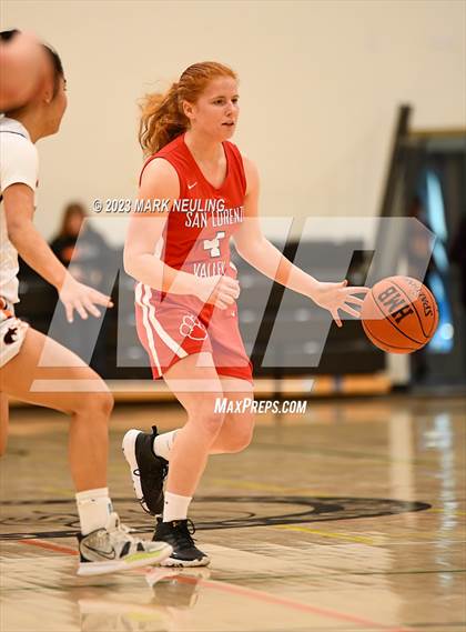 Thumbnail 2 in San Lorenzo Valley @ Half Moon Bay (CIF-CCS D4 Quarterfinal) photogallery.