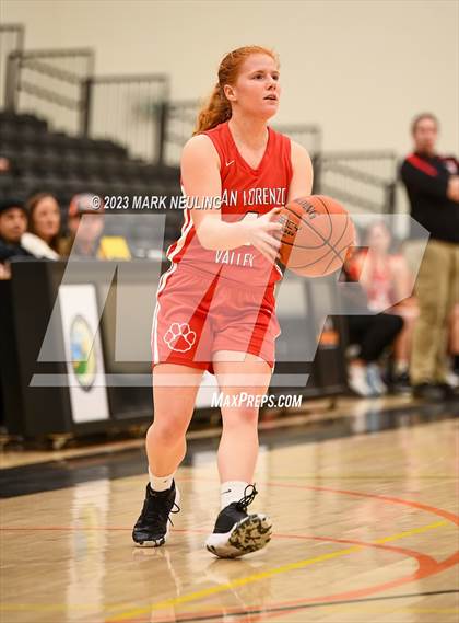 Thumbnail 3 in San Lorenzo Valley @ Half Moon Bay (CIF-CCS D4 Quarterfinal) photogallery.