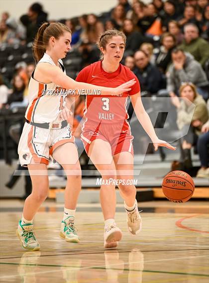 Thumbnail 1 in San Lorenzo Valley @ Half Moon Bay (CIF-CCS D4 Quarterfinal) photogallery.