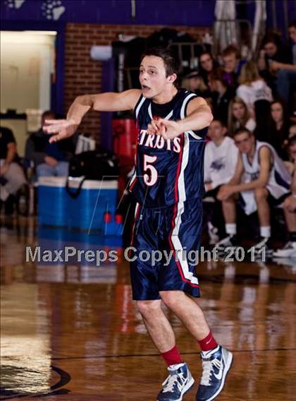 Thumbnail 3 in Jefferson County vs. Sevier County photogallery.