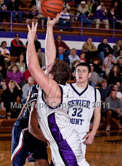 Thumbnail 3 in Jefferson County vs. Sevier County photogallery.