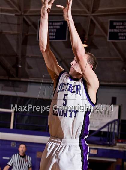 Thumbnail 3 in Jefferson County vs. Sevier County photogallery.