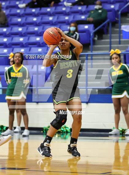 Thumbnail 1 in DeSoto vs. Tyler Legacy (UIL 6A Area) photogallery.