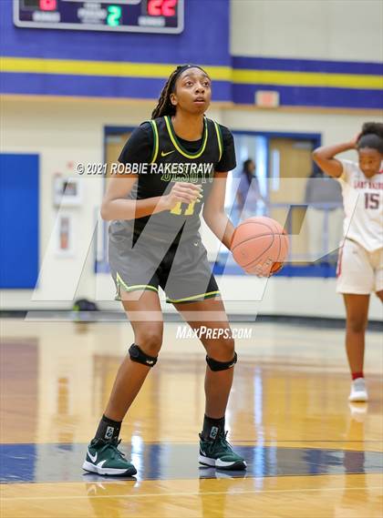 Thumbnail 1 in DeSoto vs. Tyler Legacy (UIL 6A Area) photogallery.