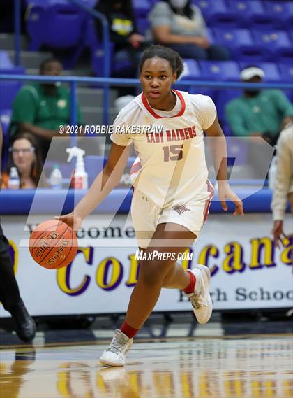 Thumbnail 3 in DeSoto vs. Tyler Legacy (UIL 6A Area) photogallery.