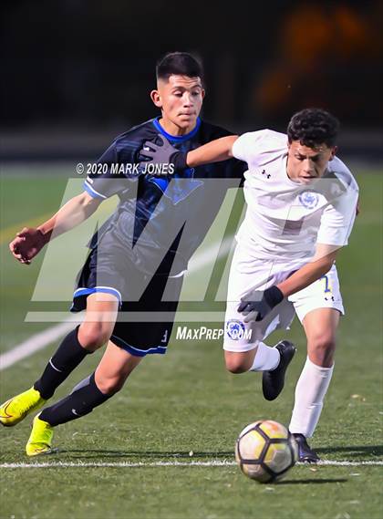 Thumbnail 2 in Carl Hayden Community vs. Sunnyside (AIA 5A Final) photogallery.
