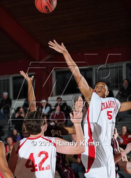 Thumbnail 3 in  DeSmet Jesuit @ Chaminade photogallery.