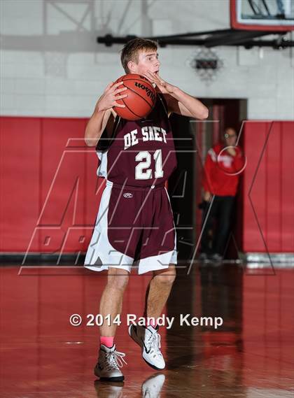 Thumbnail 3 in  DeSmet Jesuit @ Chaminade photogallery.