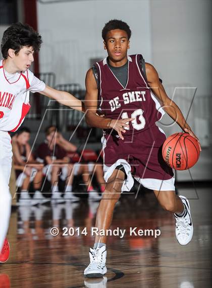 Thumbnail 1 in  DeSmet Jesuit @ Chaminade photogallery.
