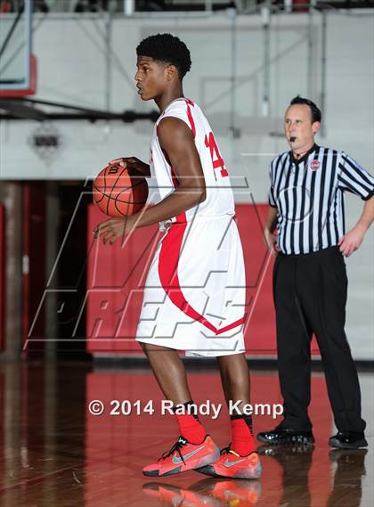 Thumbnail 1 in  DeSmet Jesuit @ Chaminade photogallery.