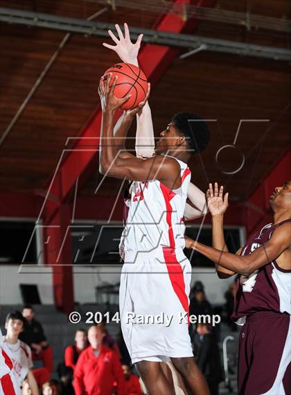 Thumbnail 3 in  DeSmet Jesuit @ Chaminade photogallery.