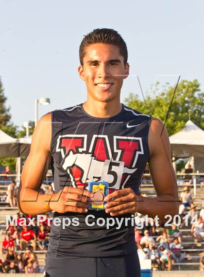 Thumbnail 2 in CIF State Track and Field (Podium Awards) photogallery.